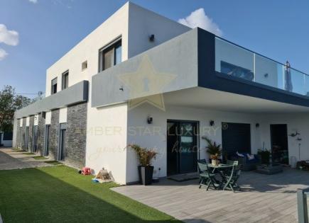 Villa for 1 350 000 euro in Faro, Portugal