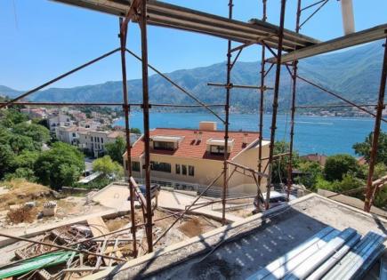 Квартира за 210 000 евро в Доброте, Черногория