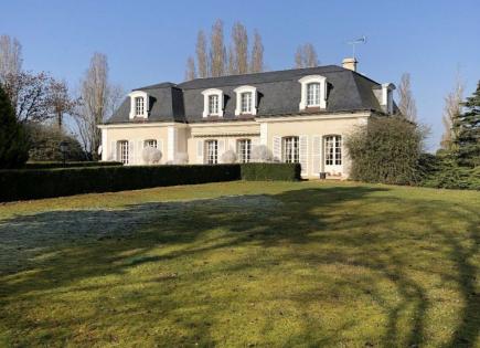 Дом за 613 600 евро в регионе Центр, Франция