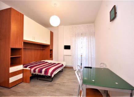 Квартира за 65 000 евро в Монтесильвано, Италия