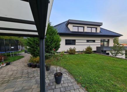 Дом за 540 000 евро в Гросупле, Словения