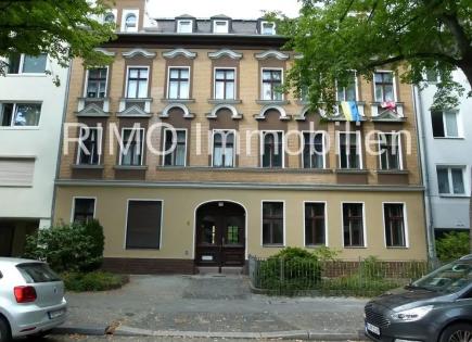 Commercial apartment building for 1 650 000 euro in Berlin, Germany