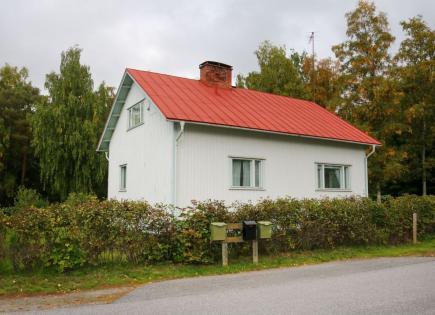 House for 28 500 euro in Vaasa, Finland
