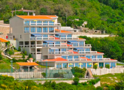 Hotel for 2 200 000 euro in Sveti Stefan, Montenegro