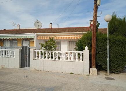 Bungalow for 82 000 euro in Torrevieja, Spain