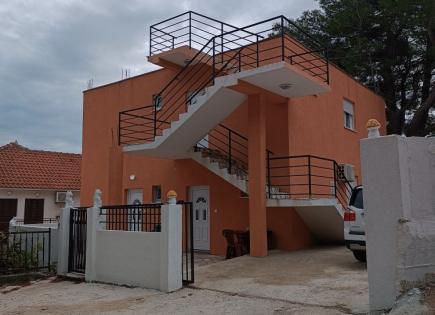 Дом за 250 000 евро в Сутоморе, Черногория