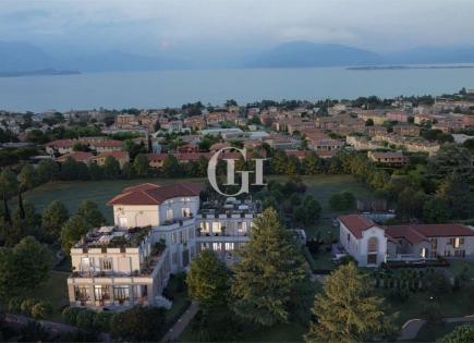 Апартаменты за 585 000 евро у озера Гарда, Италия