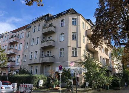 Commercial apartment building for 5 664 000 euro in Berlin, Germany