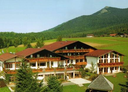 Отель, гостиница за 950 000 евро в Баварском Лесу, Германия