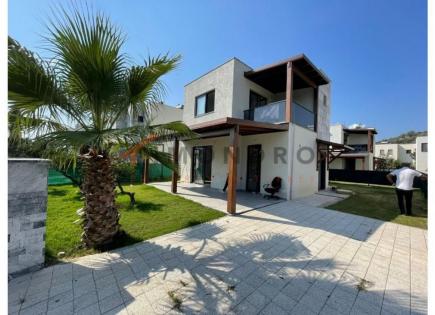 Дом за 268 400 евро в Тургутрейсе, Турция