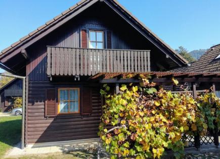 Доходный дом за 93 000 евро в Подчетртеке, Словения
