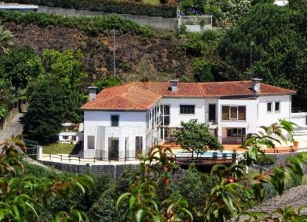 Дом за 750 000 евро в Авейру, Португалия