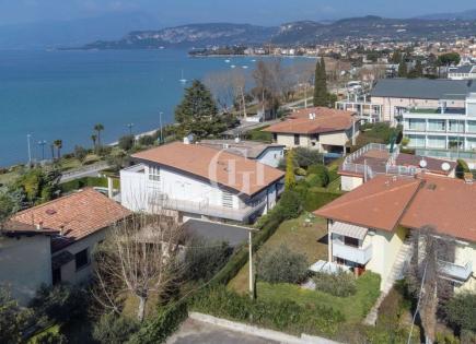 Апартаменты за 465 000 евро у озера Гарда, Италия