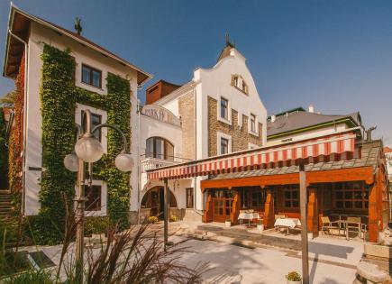 Отель, гостиница за 2 970 000 евро в Хевизе, Венгрия