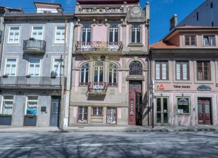 Коммерческая недвижимость за 1 995 000 евро в Порту, Португалия
