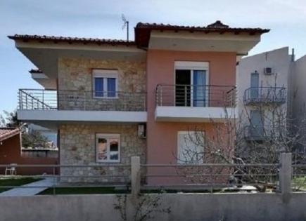 Дом за 200 евро за день на Халкидиках, Греция