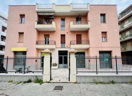 Квартира за 159 000 евро в Пескаре, Италия