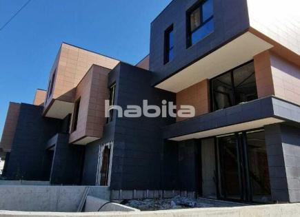 Flat for 1 350 000 euro in Tirana, Albania
