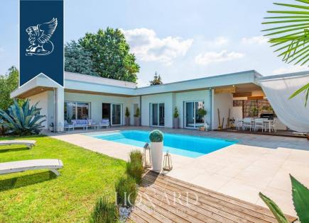 Villa for 1 600 000 euro in Gallarate, Italy