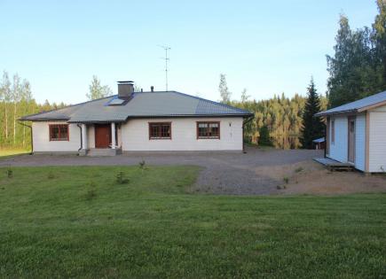 Cottage for 127 000 euro in Punkaharju, Finland