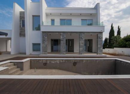 Villa for 1 400 000 euro in Protaras, Cyprus