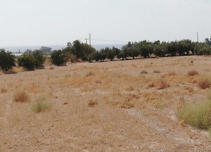 Land for 3 500 000 euro in Paphos, Cyprus