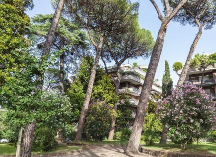Apartment for 1 500 000 euro in Rome, Italy