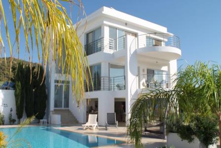 Кипр купить дом в деревне с участком сан ремо официальный сайт