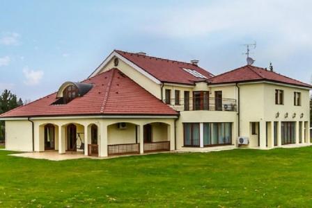 Сколько стоит дом в чехии квартиры в оба алания турция вторичка недорого
