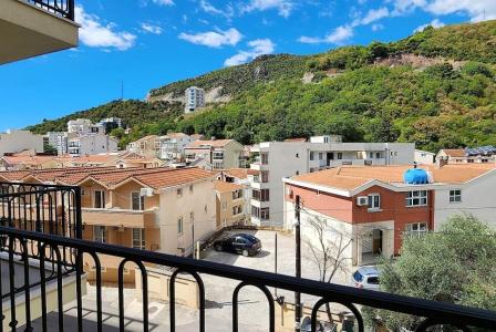 Купить 2 комнатную квартиру в черногории турция или турецкая республика как правильно