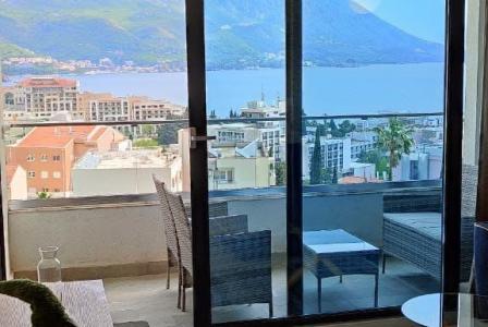 Купить 2 комнатную квартиру в черногории аренда квартир в болгарии на длительный срок