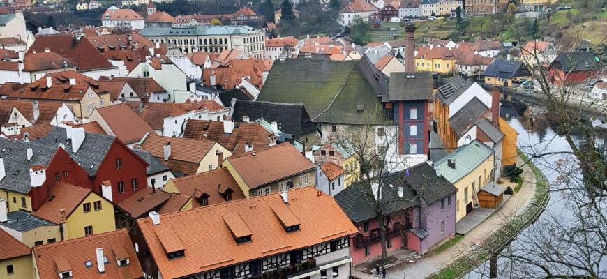Сколько стоит жизнь в Праге: зарплаты, питание, транспорт, жилье, услуги, мобильная связь