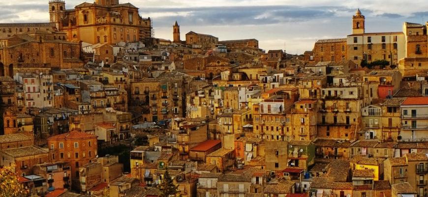 На Сицилии появилась ещё одна деревня с домами за один евро
