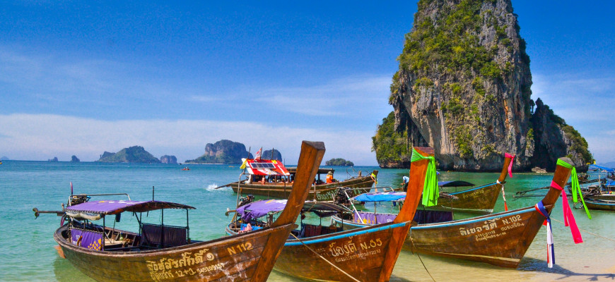 Таиланд упростит условия въезда для привитых туристов