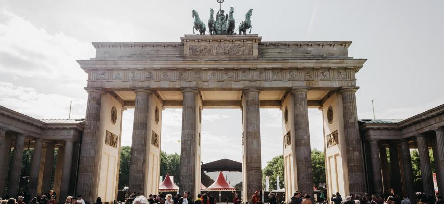 Германия отменяет коронавирусные ограничения на въезд в страну