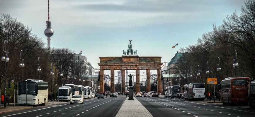 Германия будет выдавать гражданство квалифицированным мигрантам после трёх лет пребывания в стране