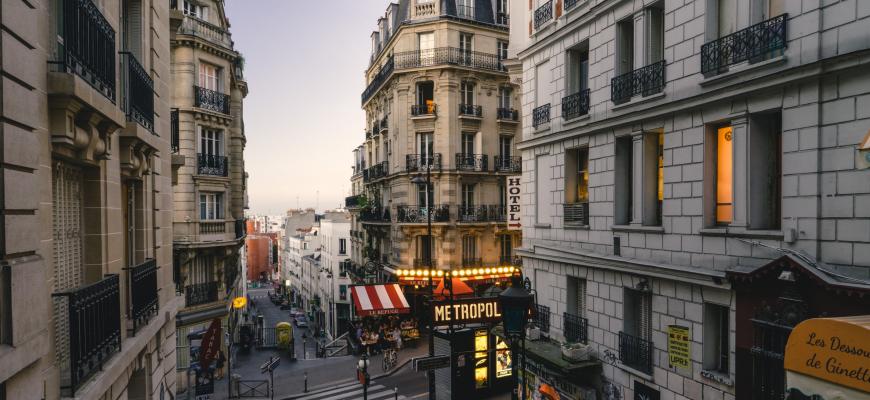 Париж собирается повысить долю доступного жилья