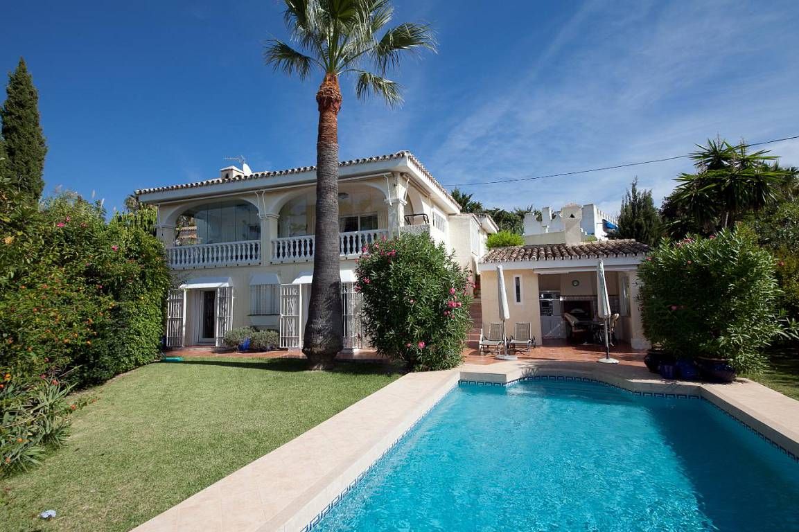 Купить дом в испании с бассейном купить дом в алании турция у моря