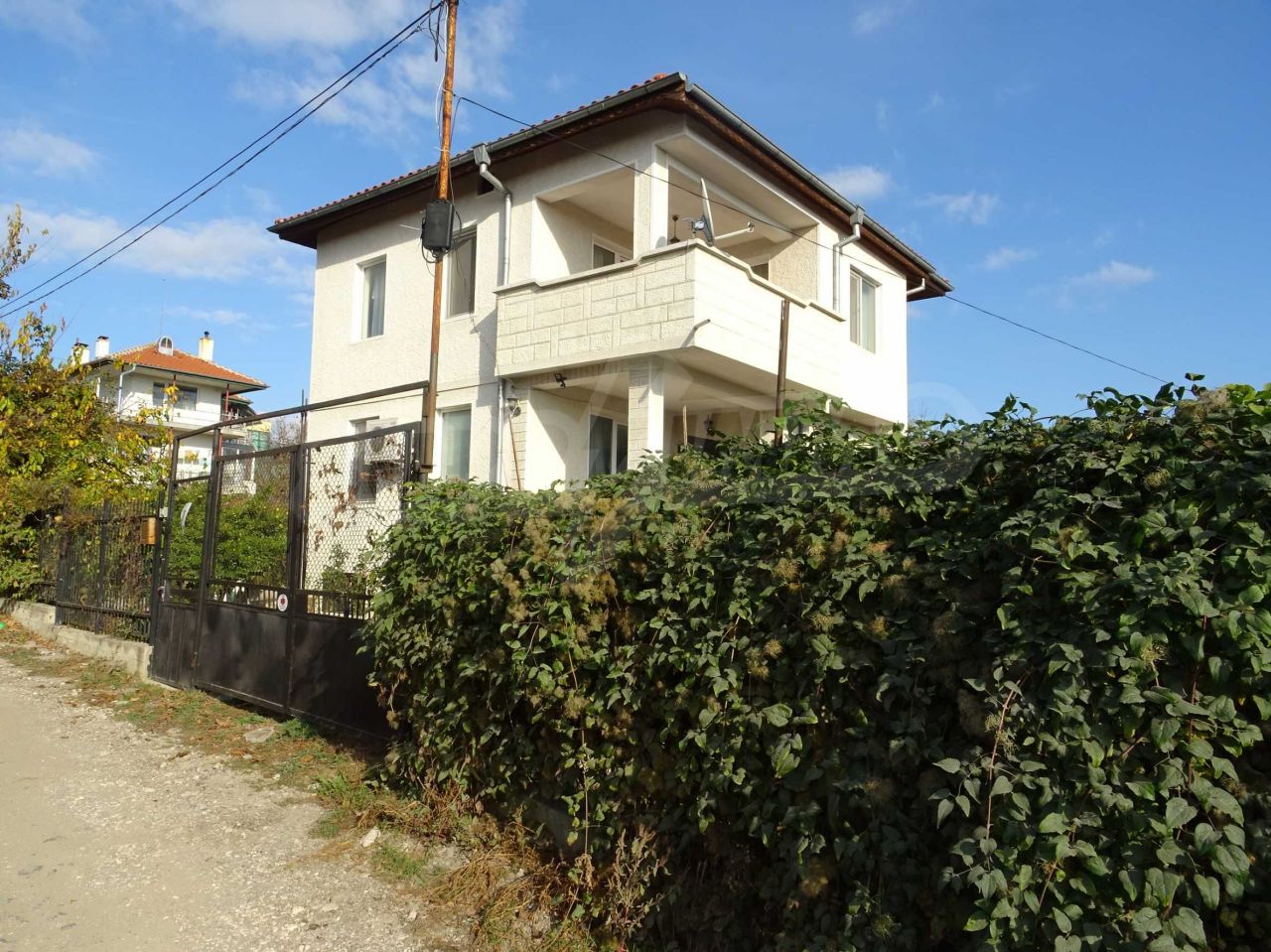 Купить дом в варне болгария недорого купить отель в тбилиси
