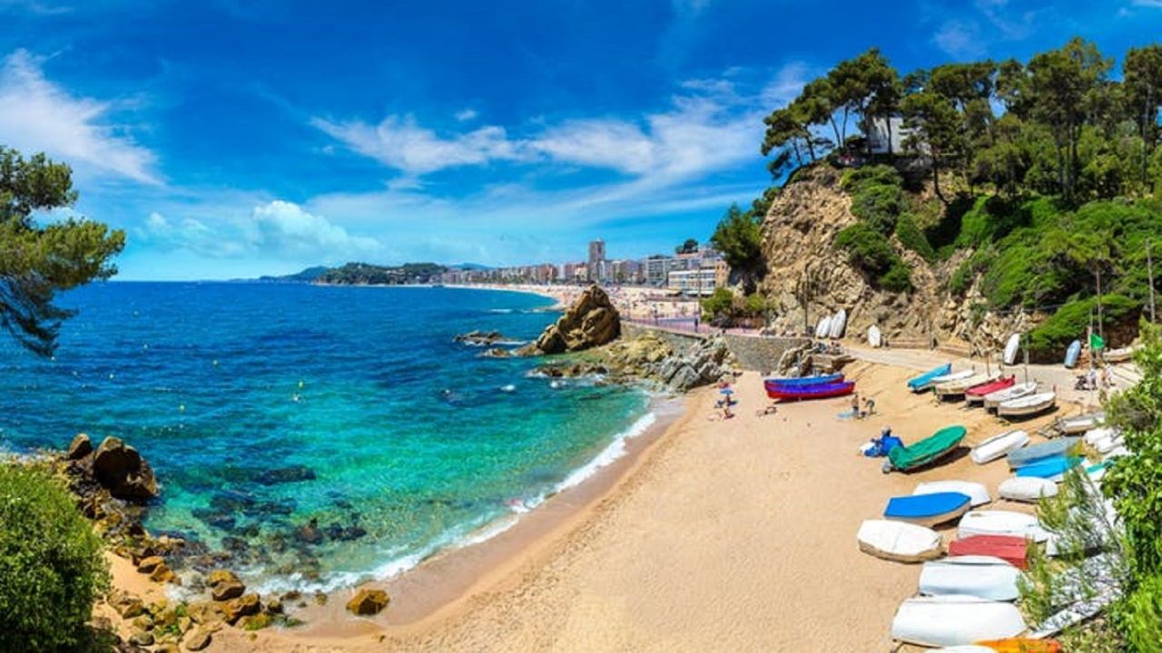 Купить отель на Льорет-де-Мар, Испания - цена 40 767 440 рублей – Prian.ru