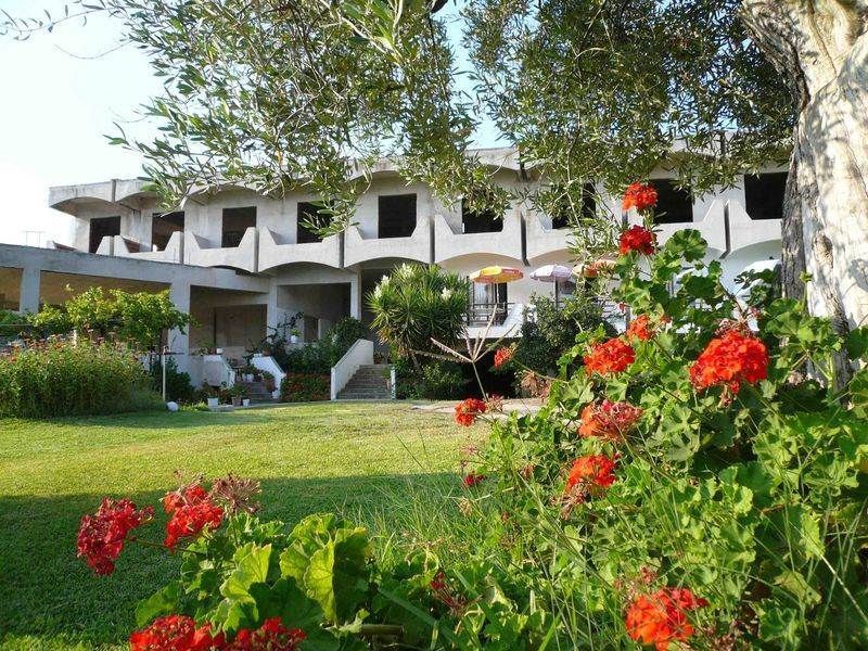 Отель, гостиница на Кассандре, Греция, 1 400 м2 - фото 1