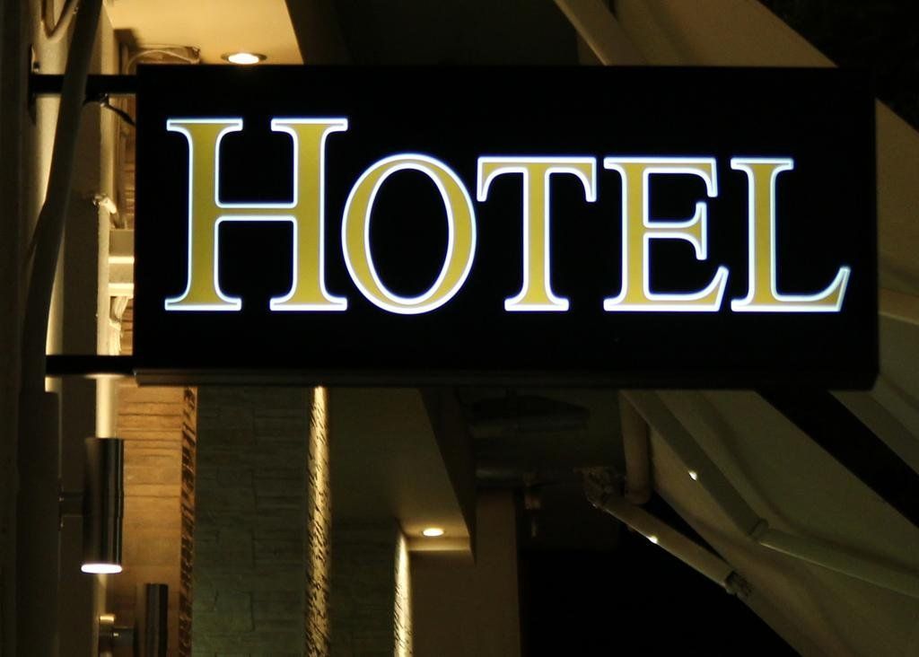 Отель, гостиница в Мюнхене, Германия, 1 478 м2 - фото 1