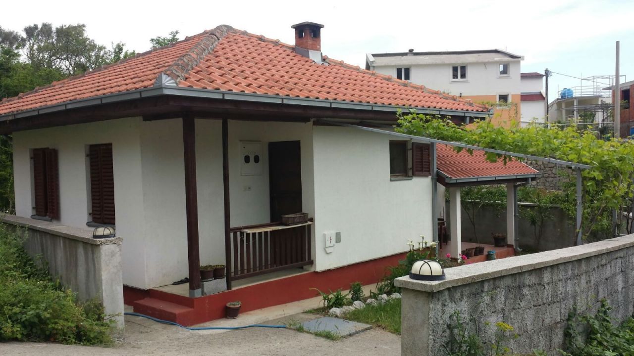 Купить дом в сутоморе черногория недорого сколько стоит жить в испании