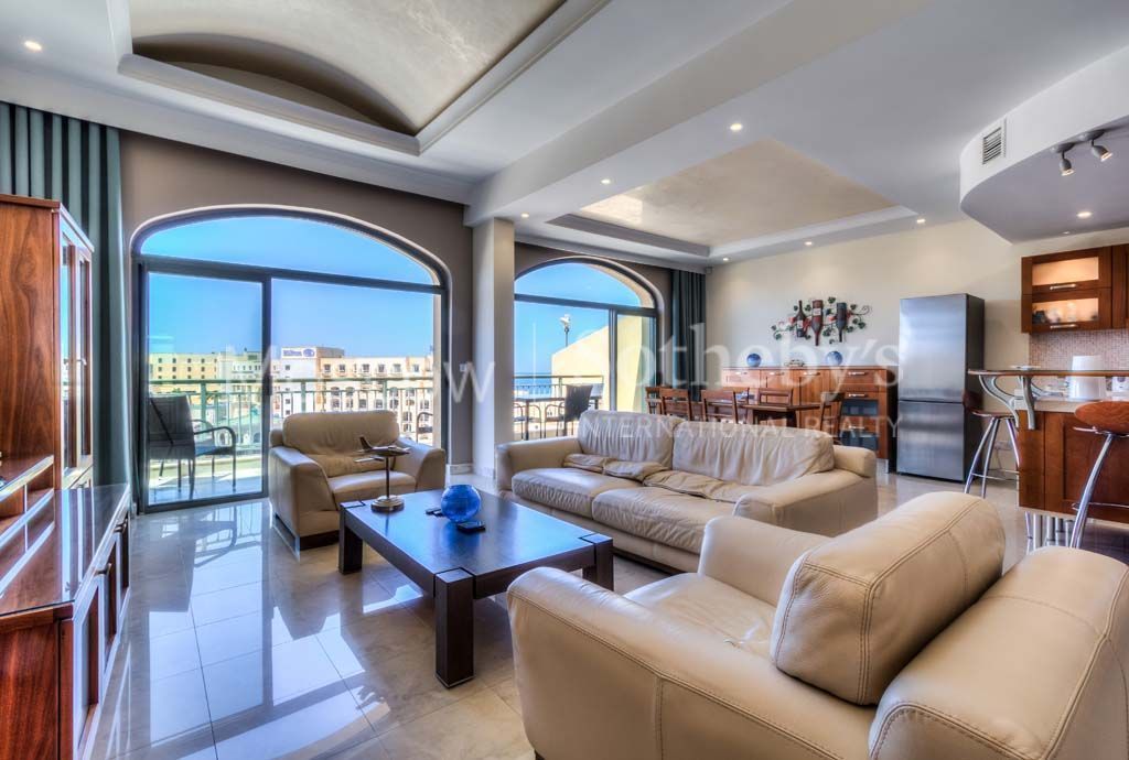 Апартаменты в Сент-Джулиансе, Мальта, 180 м2 - фото 1