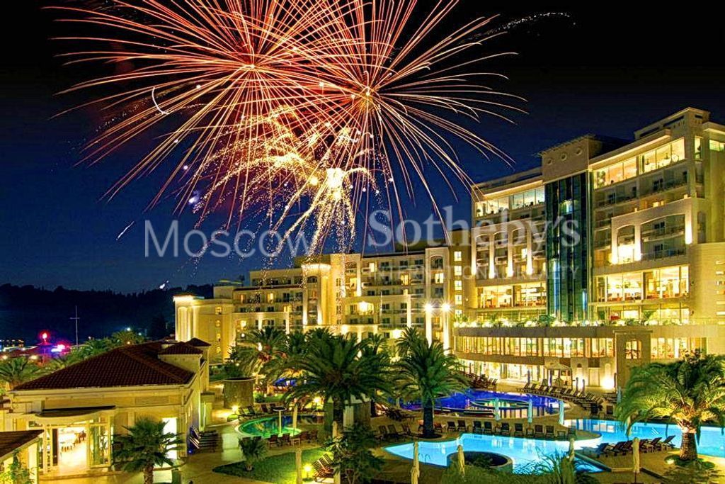 Splendid conference spa resort. Сплендид Будва. Splendid Черногория Бечичи. Отель Сплендид Черногория. Splendid Conference & Spa Beach Resort Becici 5*.