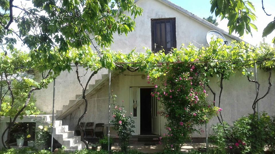 Дом в Никшиче, Черногория, 100 м2 - фото 1