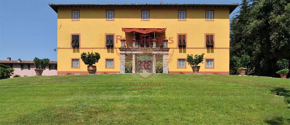 Коммерческая недвижимость в Пизе, Италия, 2 280 м2 - фото 1