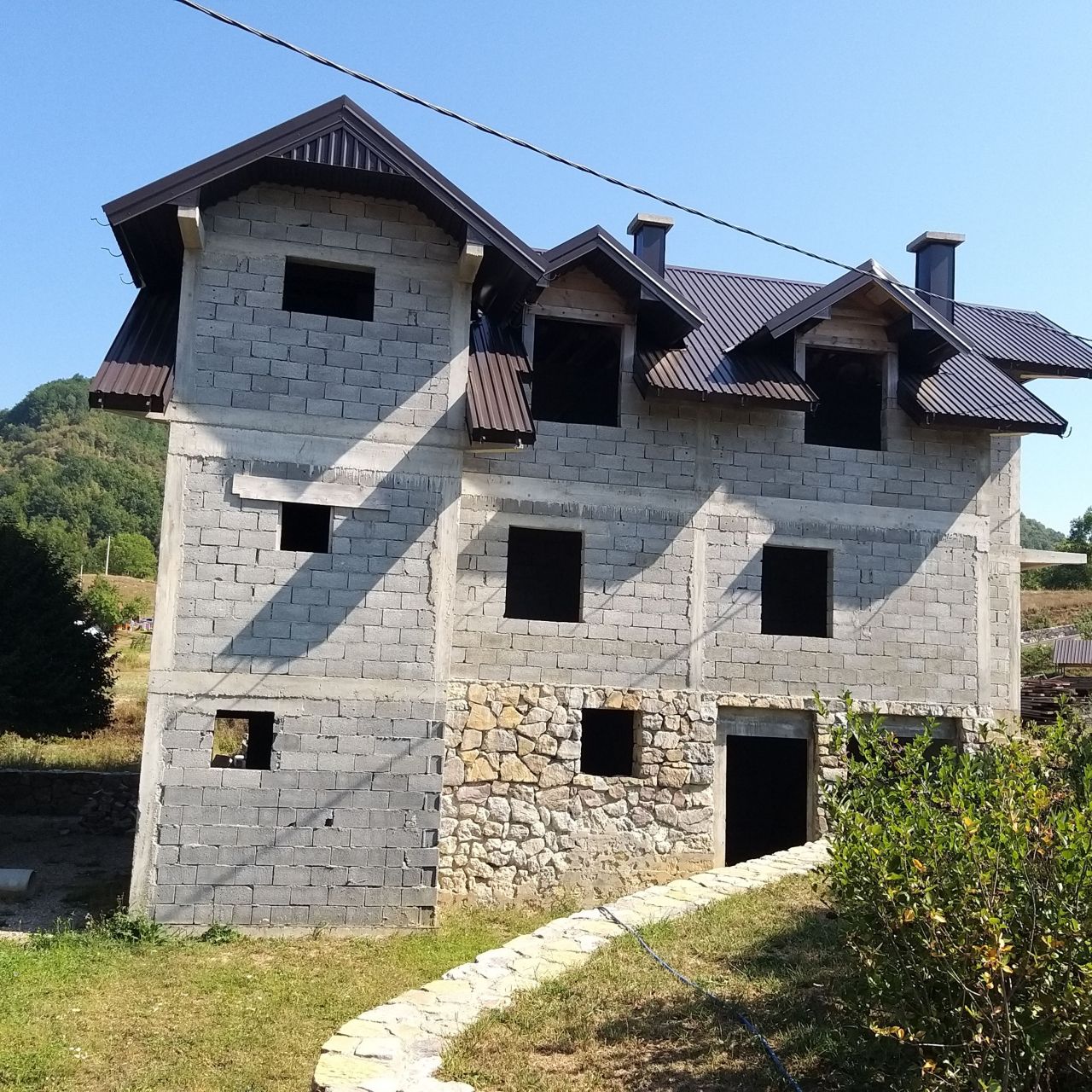 Доходный дом в Колашине, Черногория, 234 м2 - фото 1