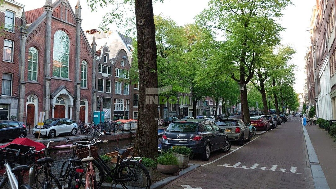 Доходный дом в Амстердаме, Нидерланды, 500 м2 - фото 1