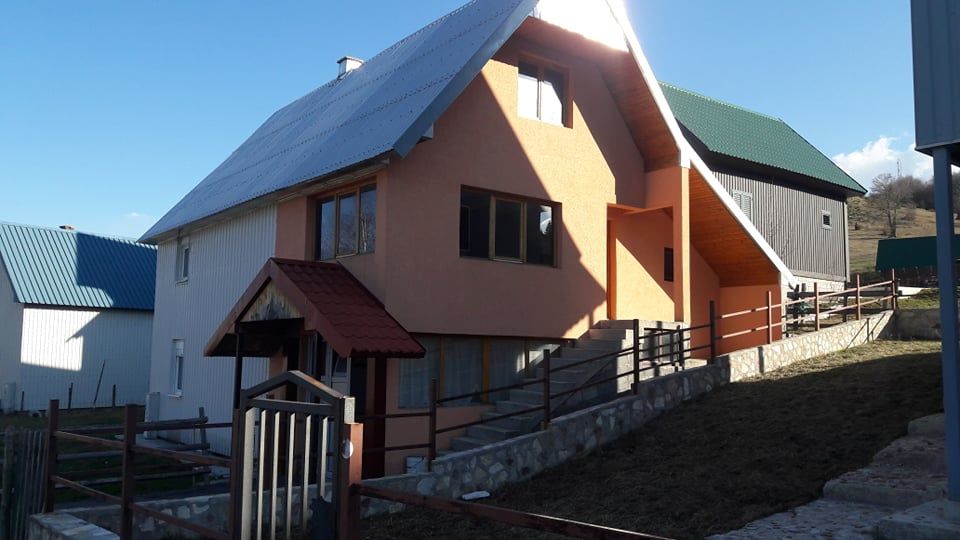 Дом в Жабляке, Черногория, 260 м2 - фото 1